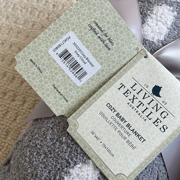 Littles by Gluckstein Cloud Cushion & Cozy Baby Blanket - Picture 9 of 11